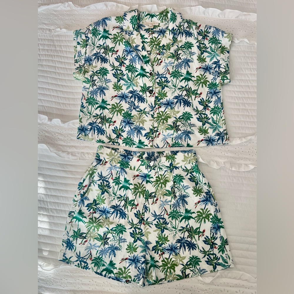 Palm Print Linen Short